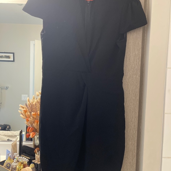 Dress - Picture 1 of 2